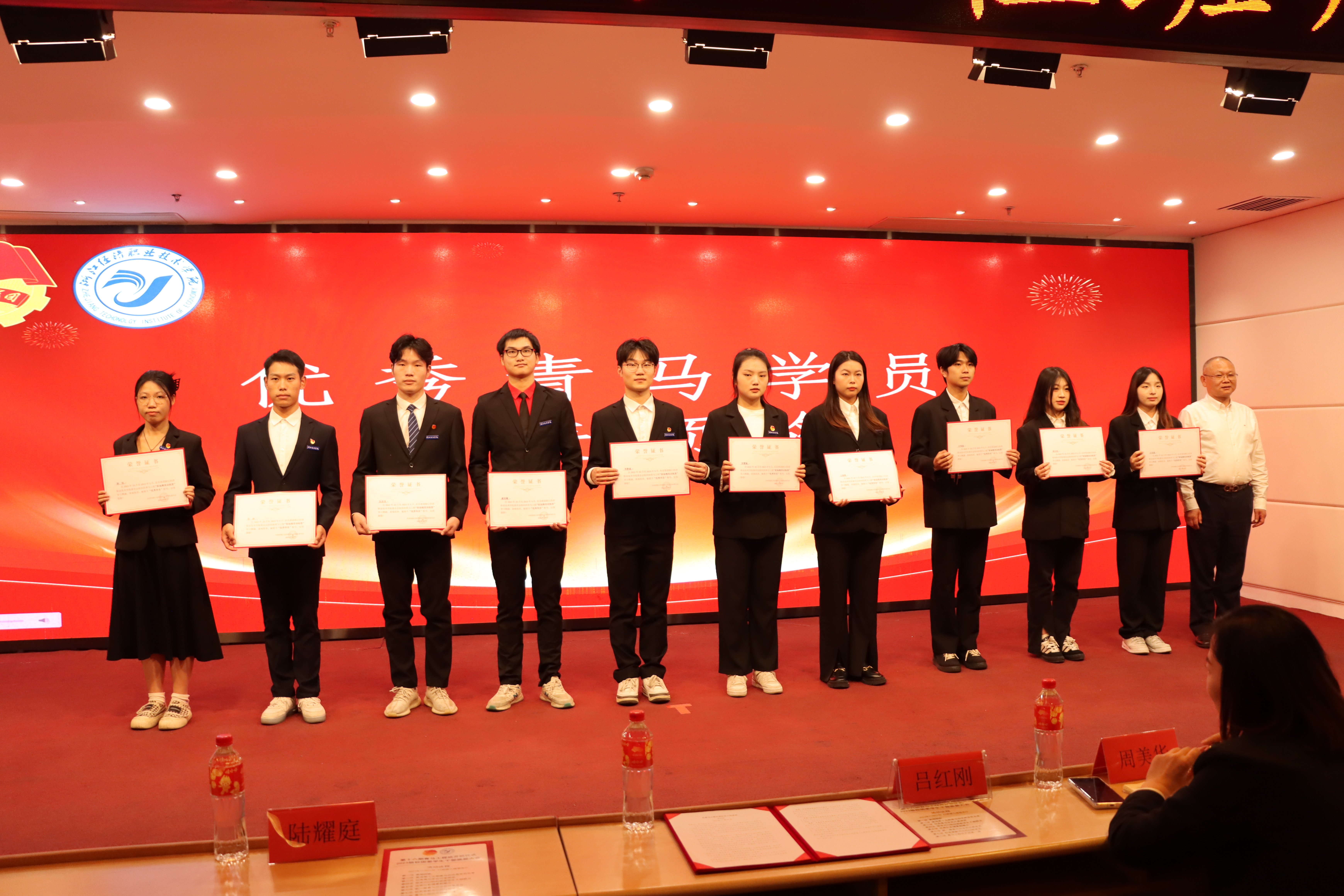 0d06f2b75f797d4188410591ea4a98c.jpg 0d06f2b75f797d4188410591ea4a98c.jpg