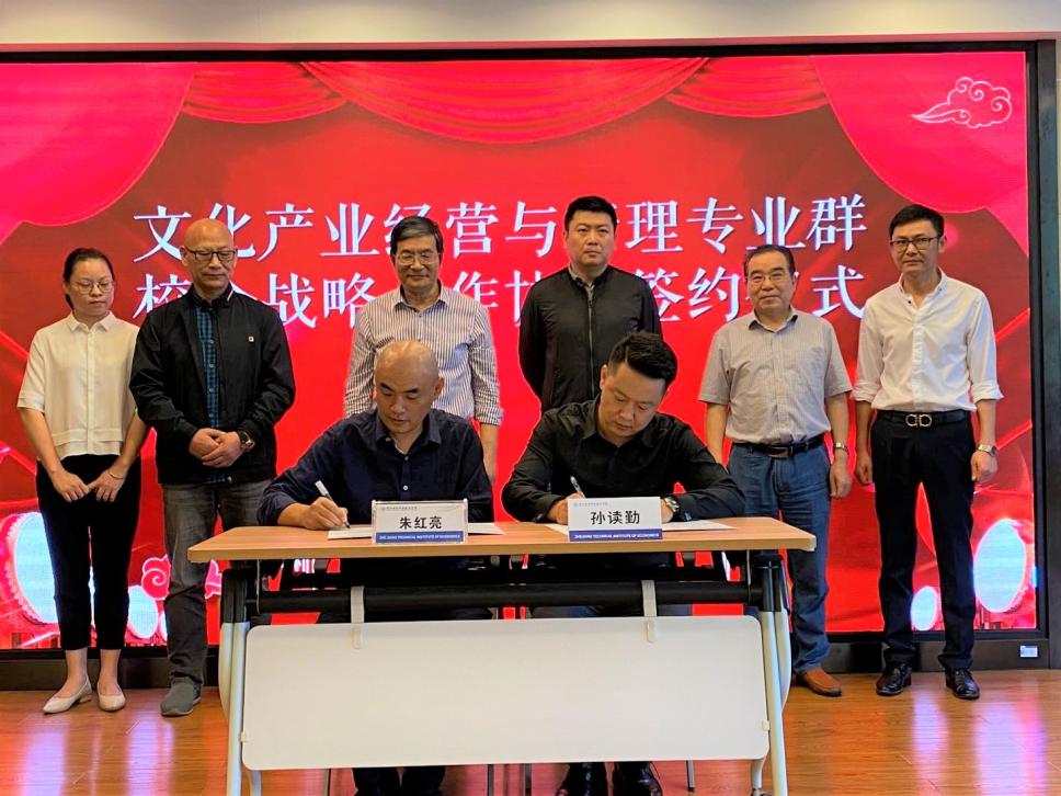 efc052dad04bf07c0cd0e67bba37a4c efc052dad04bf07c0cd0e67bba37a4c