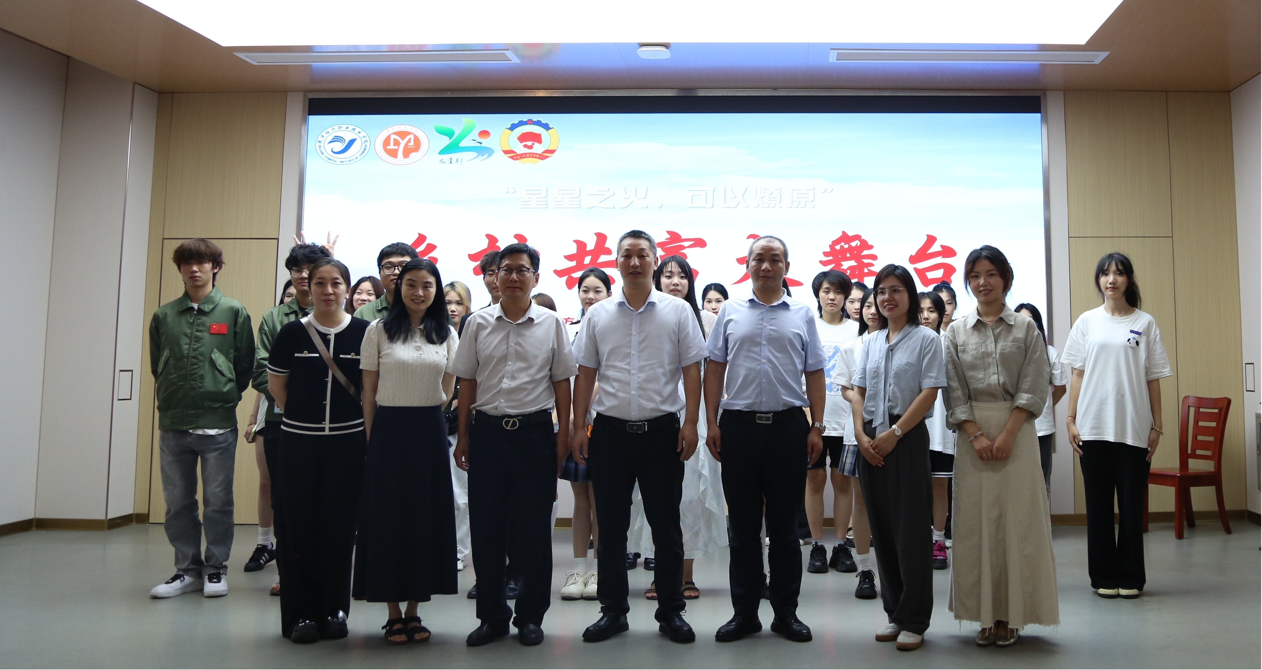 图片2.jpg 图片2.jpg