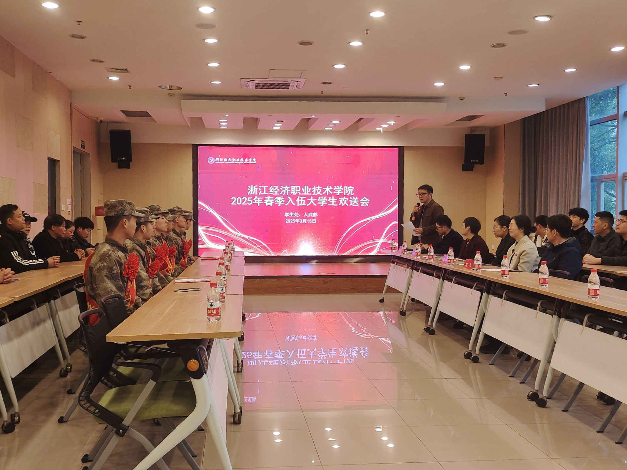 第一张.png 第一张.png