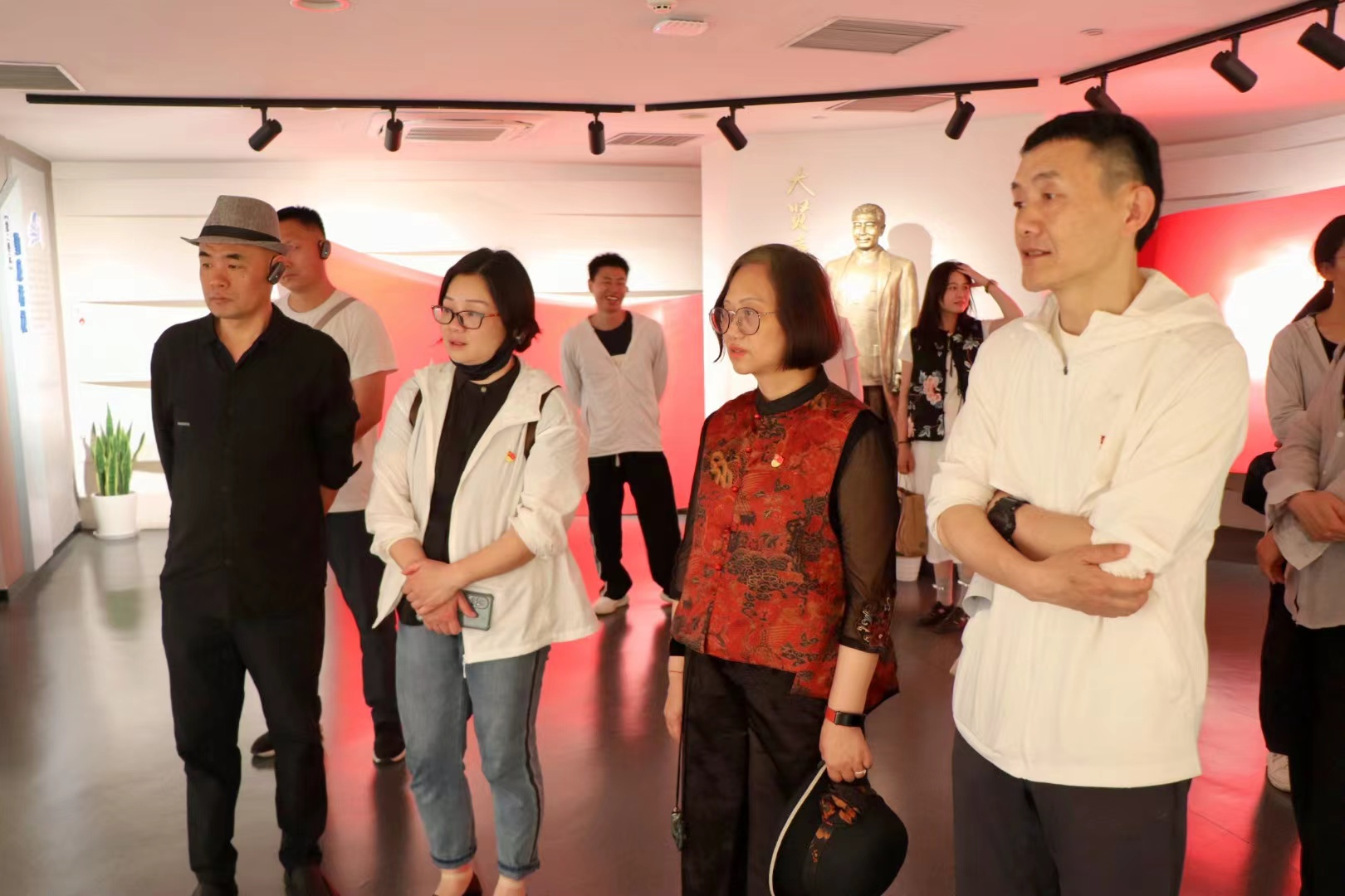 图片4.png 图片4.png