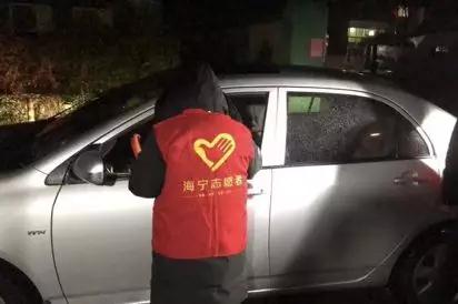 何佳军.jpg 何佳军.jpg