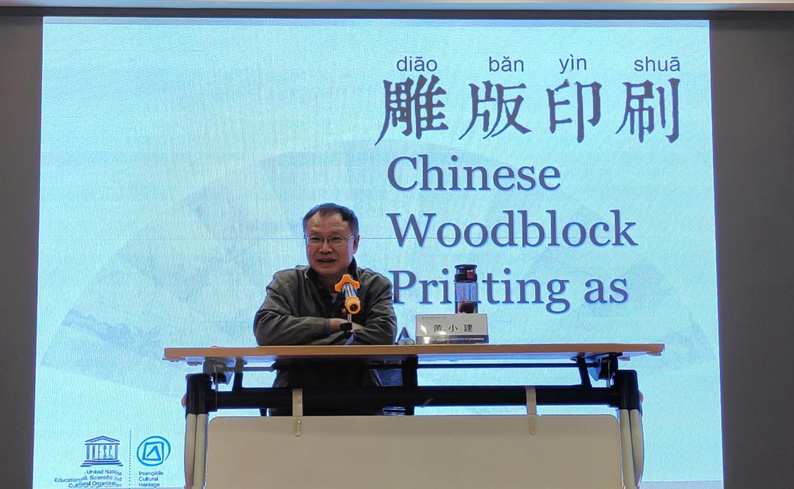 09c9c307bdf102a43dfd9dd0f79583d