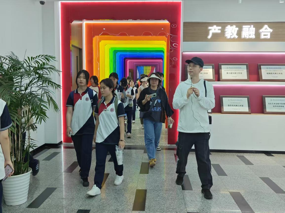 图片2.jpg 图片2.jpg