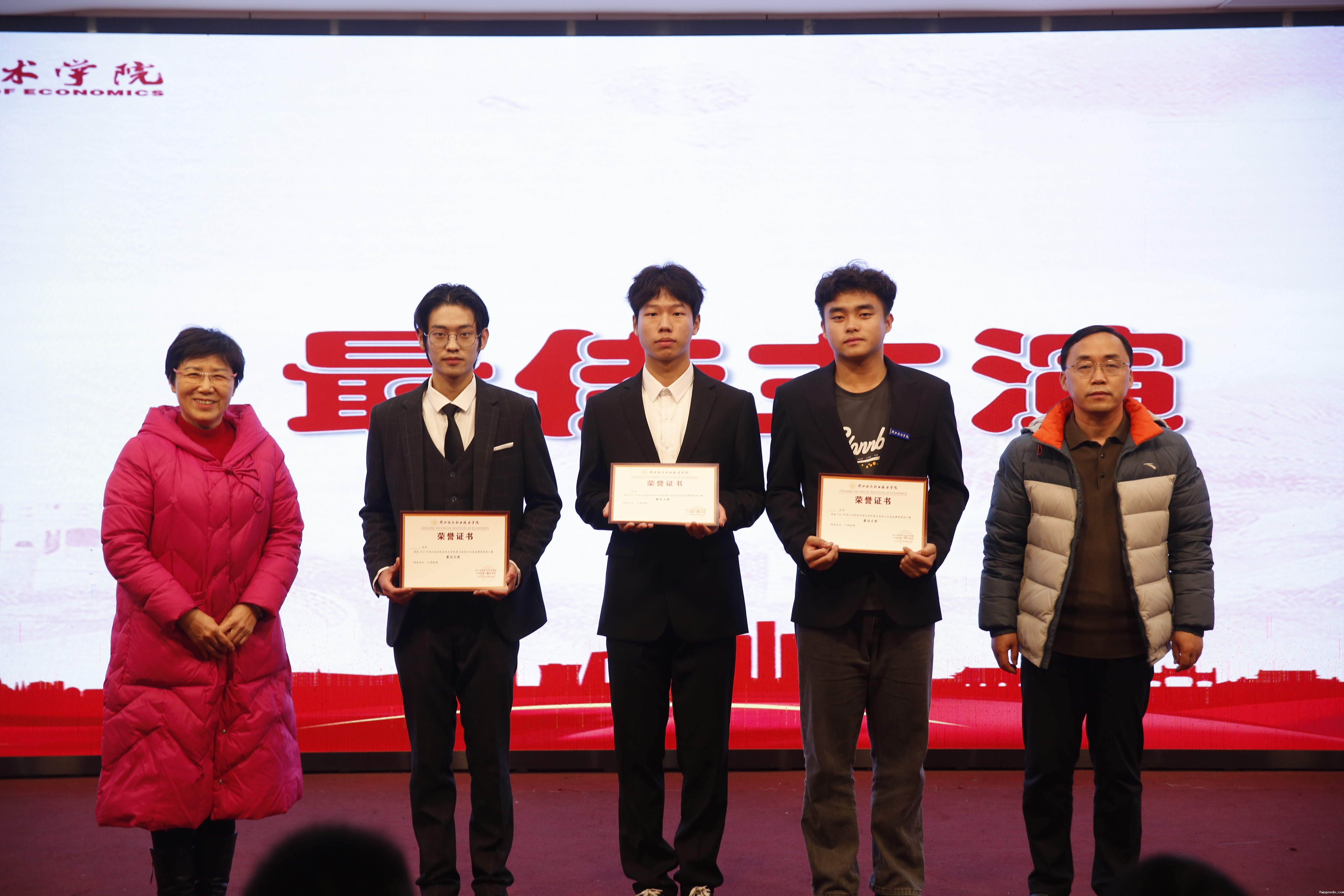 _95A1516.JPG _95A1516.JPG