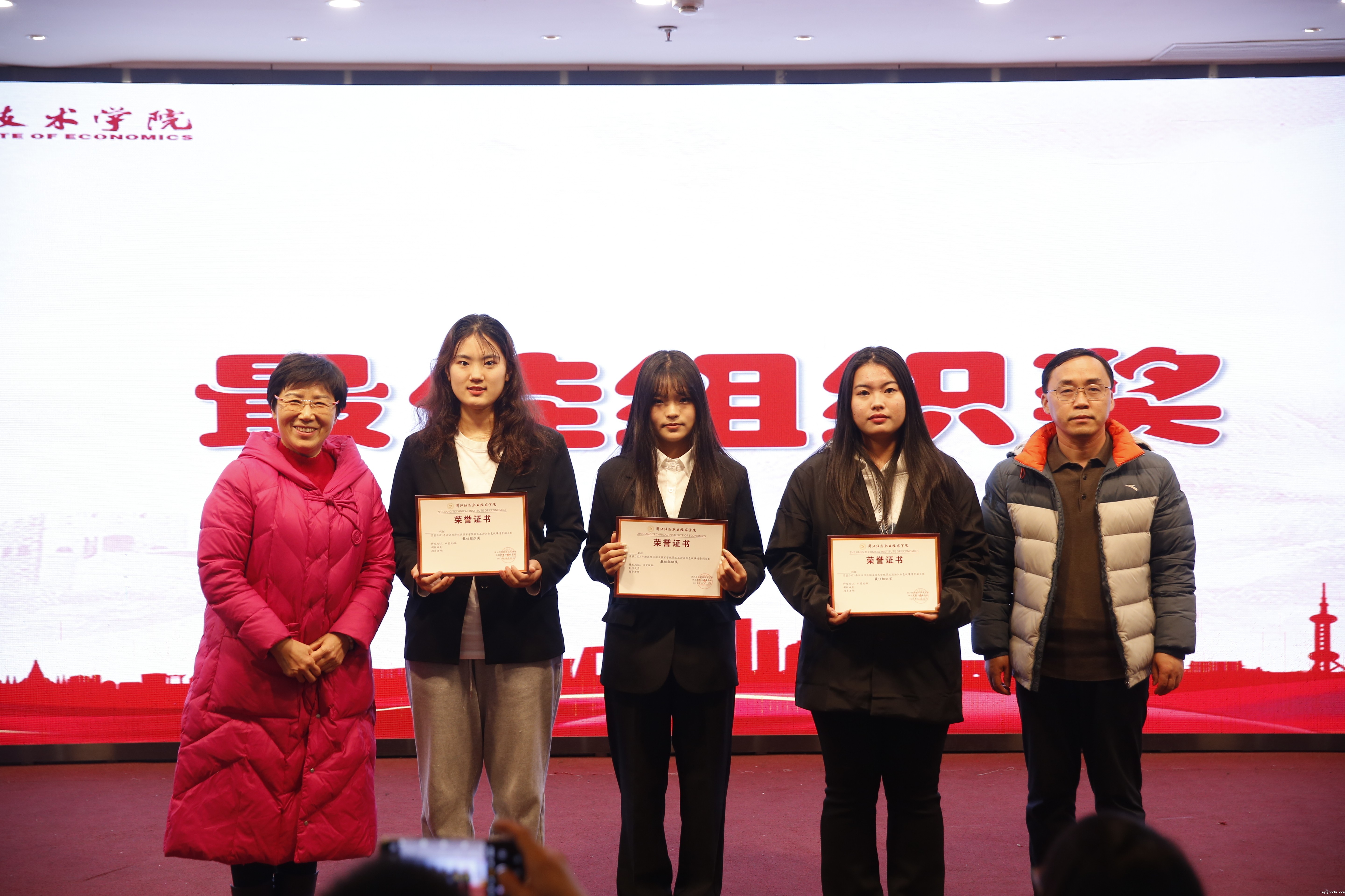 _95A1526.JPG _95A1526.JPG