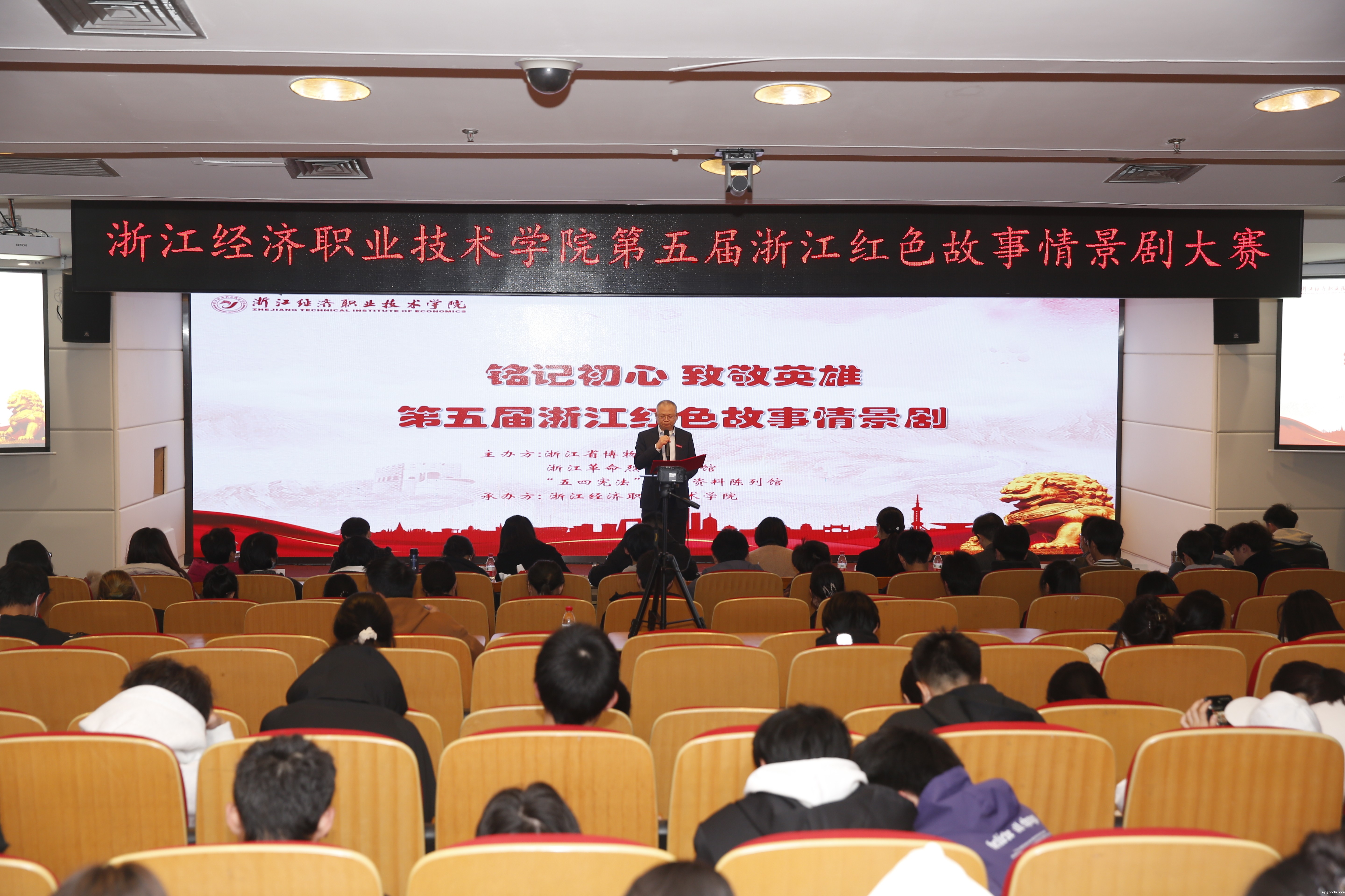 _95A1175.JPG _95A1175.JPG