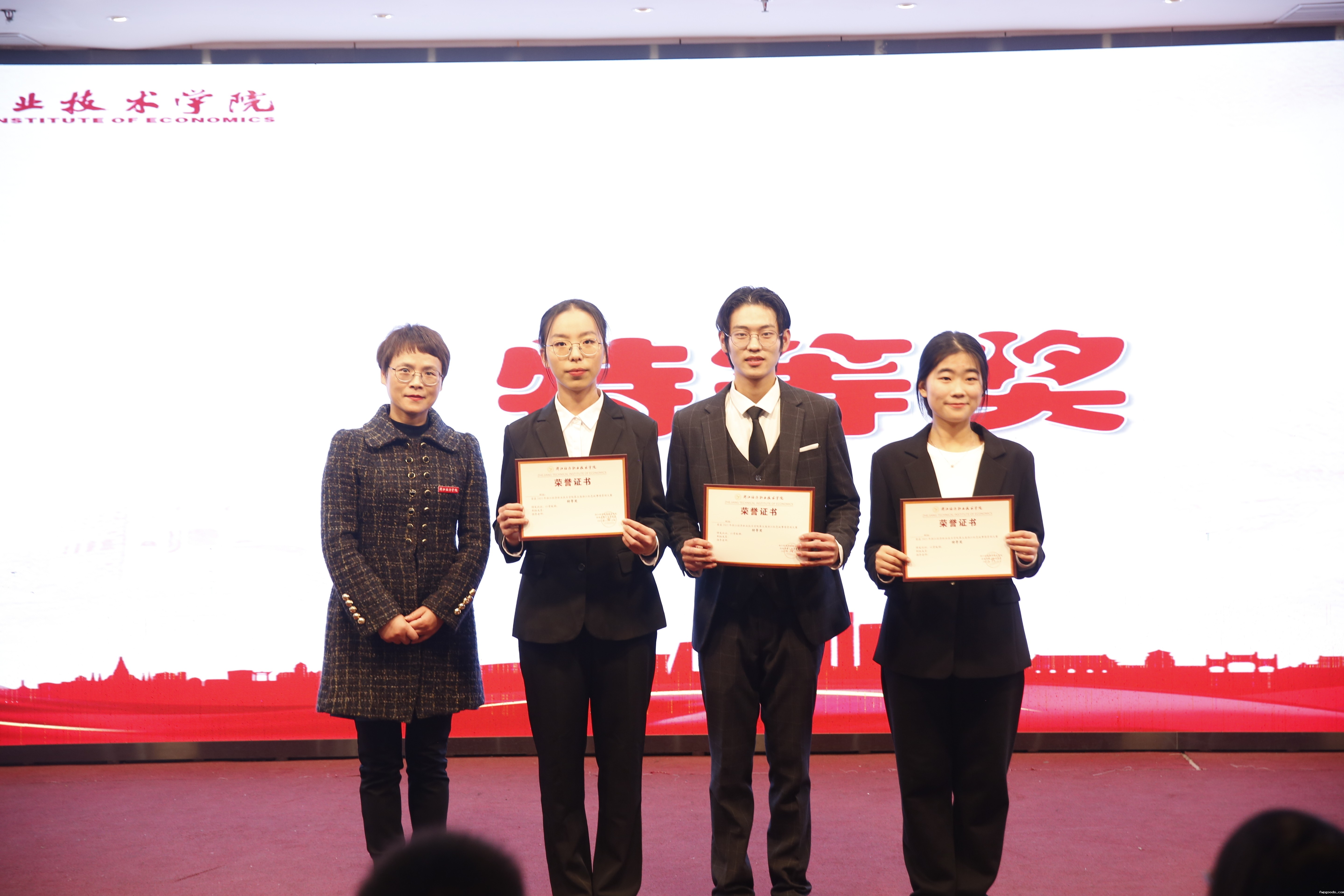 _95A1510.JPG _95A1510.JPG